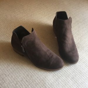 Grey/brown Booties